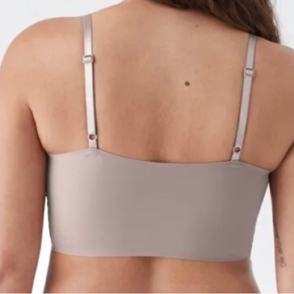 NWT - True & Co. True Body Lift Triangle Adjustable Strap Bra - Gray - Picture 3 of 7